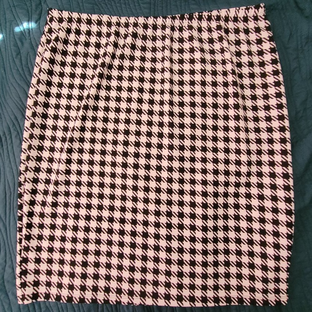 Houndstooth Skirt